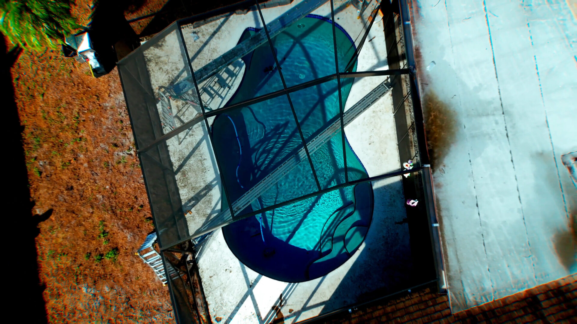 screen enclosure construction in progress